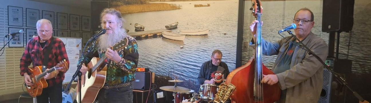 GadeJ&oslash;rgen og De S&oslash;rgelige Rester